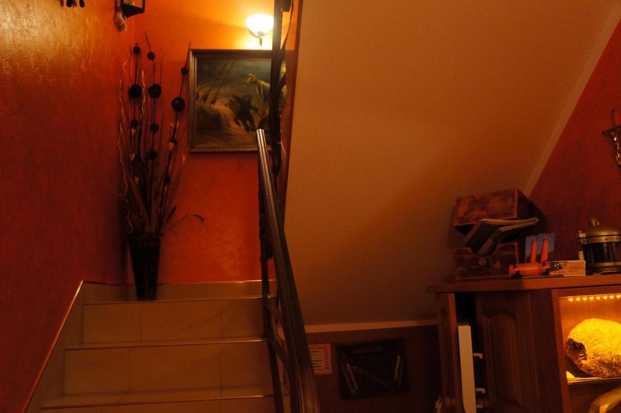 Pokoje Goscinne Atol Hel Buitenkant foto